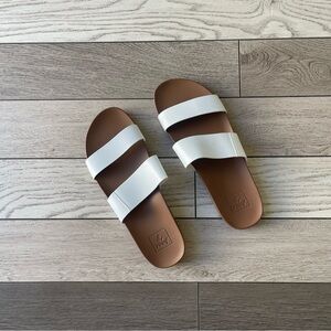 Reef White Cushion Vista Sandals